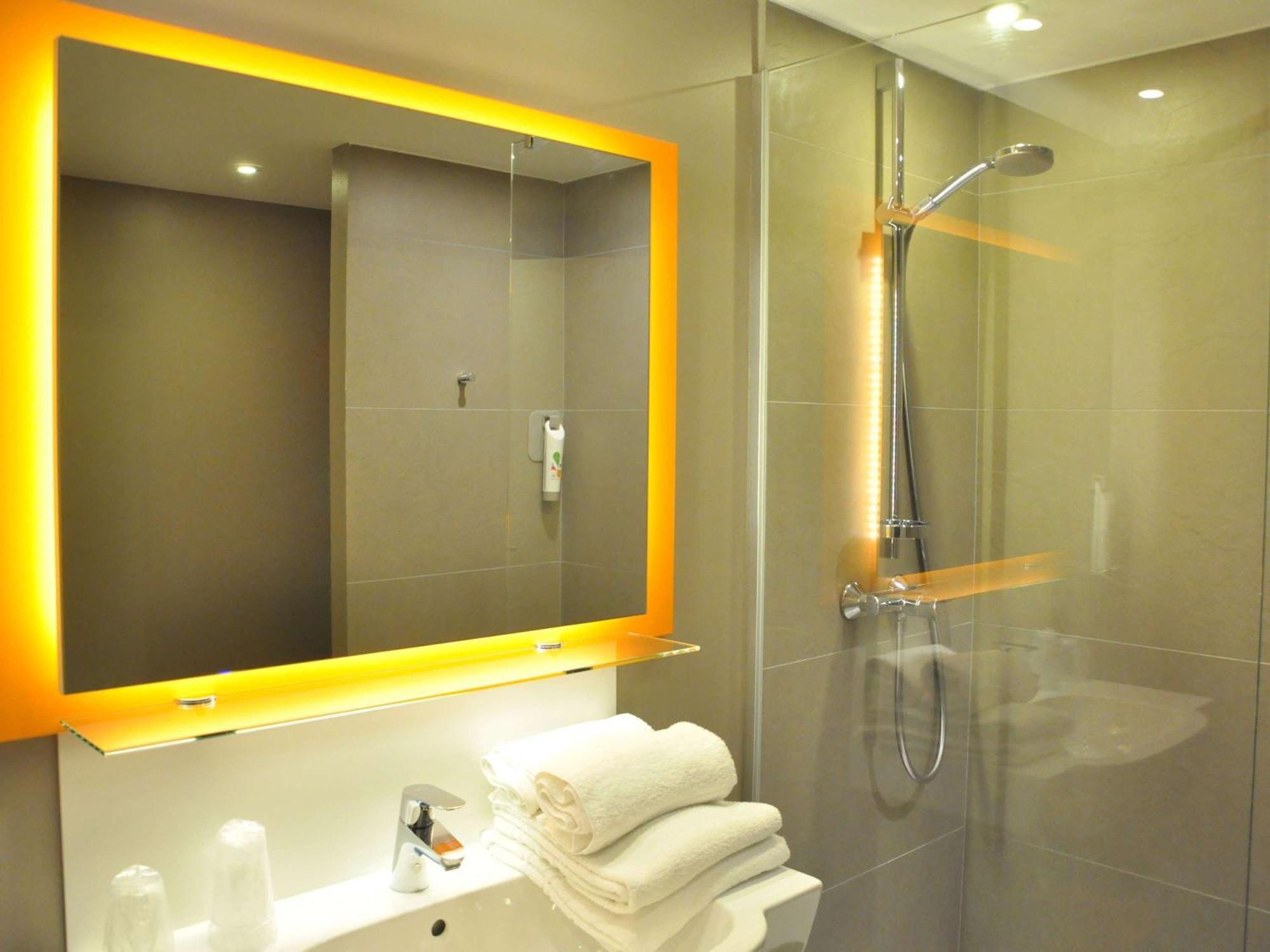 Отель Ibis Styles Жьен Экстерьер фото