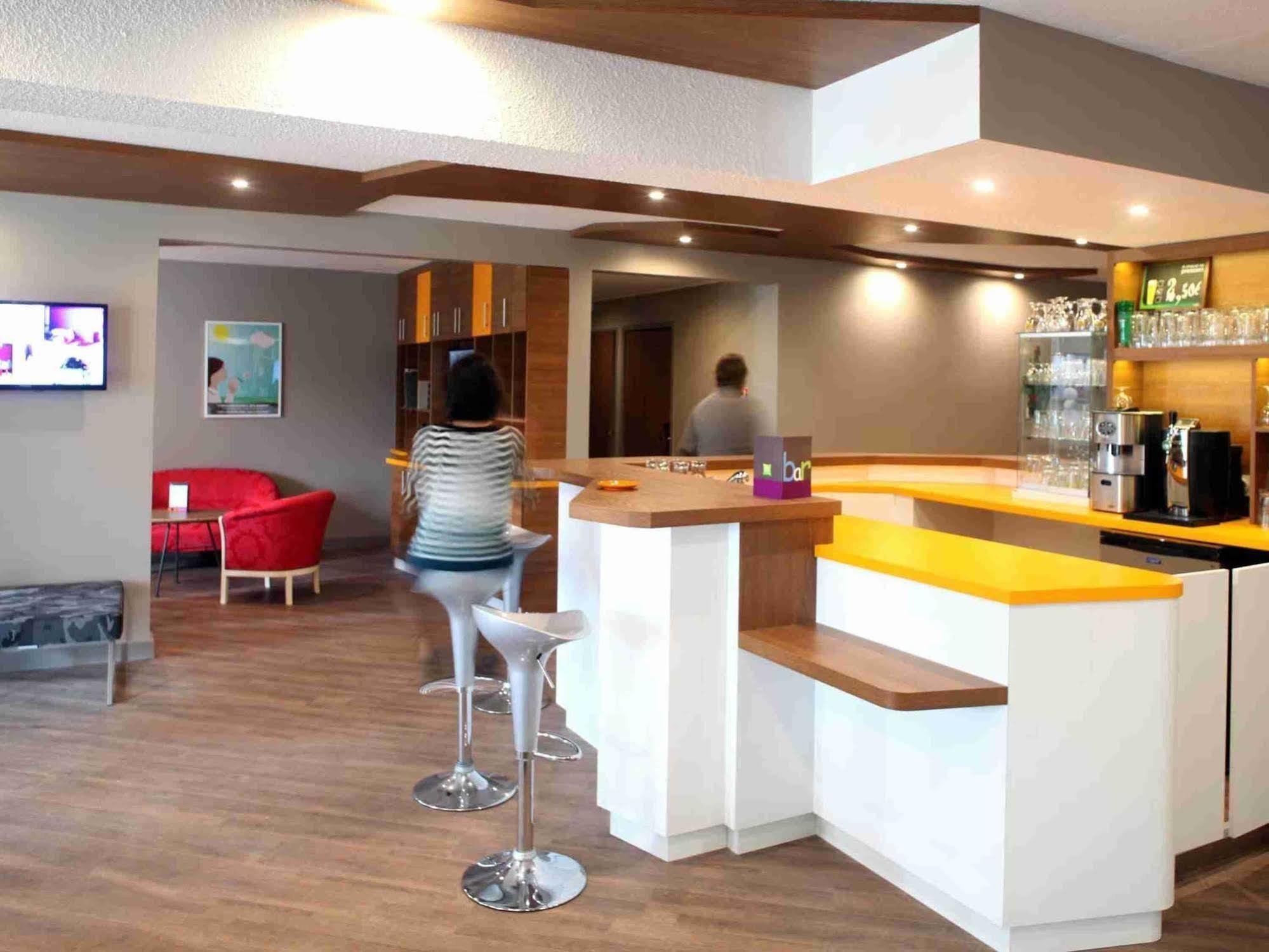 Отель Ibis Styles Жьен Экстерьер фото